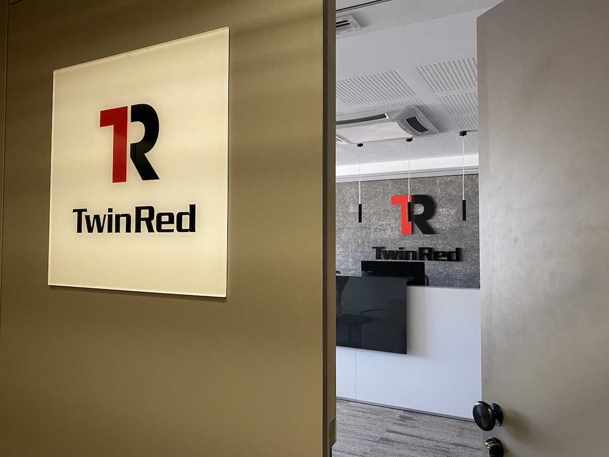 hall entrada oficinas TwinRed