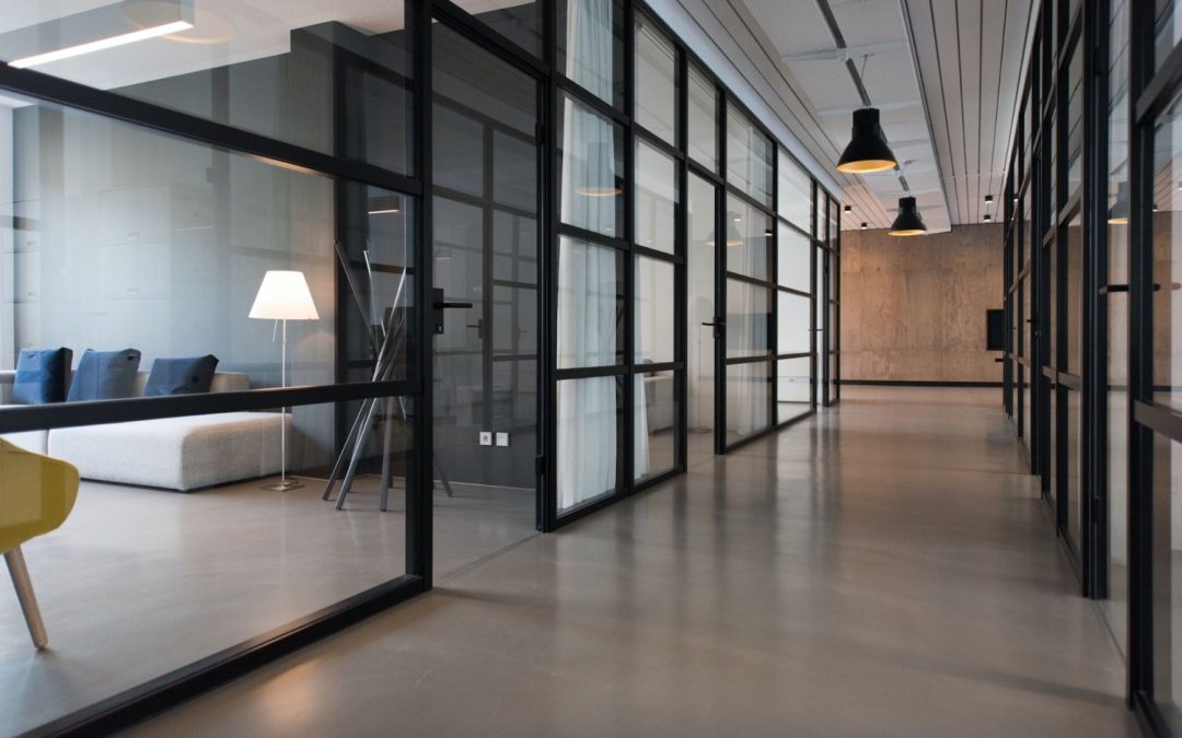 Reformas de oficinas: Renueva tu espacio de trabajo en Barcelona con el mejor diseño
