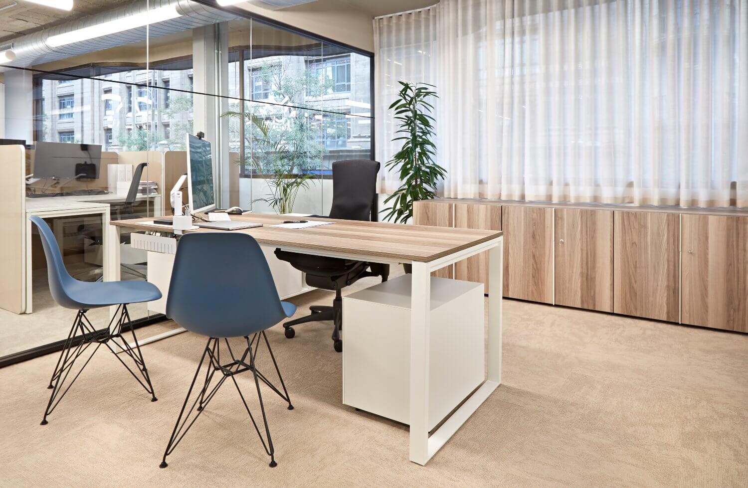 Diseño de despachos - Reforma de oficina TYLin Barcelona